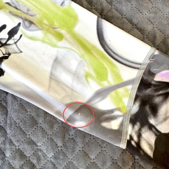 Lululemon Define Jacket Nulu, Throwback Print, Pre-Owned, Size 14 Women's Multi - Picture 7 of 8